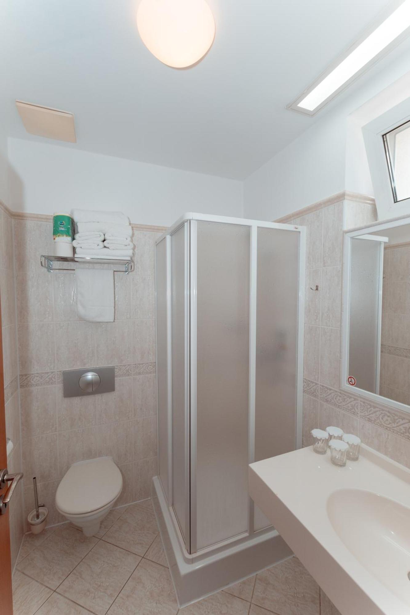 Penzion Fan Karlovy Vary Ngoại thất bức ảnh