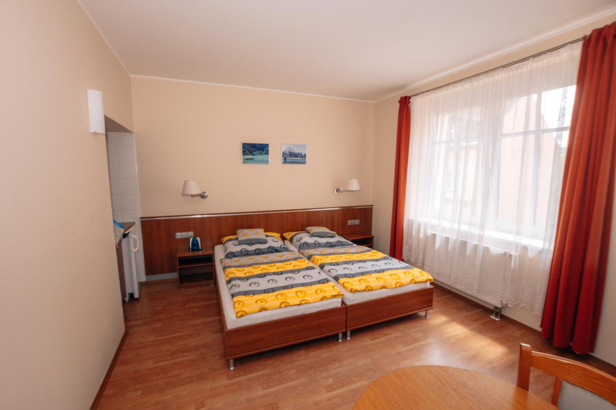 Penzion Fan Karlovy Vary Ngoại thất bức ảnh