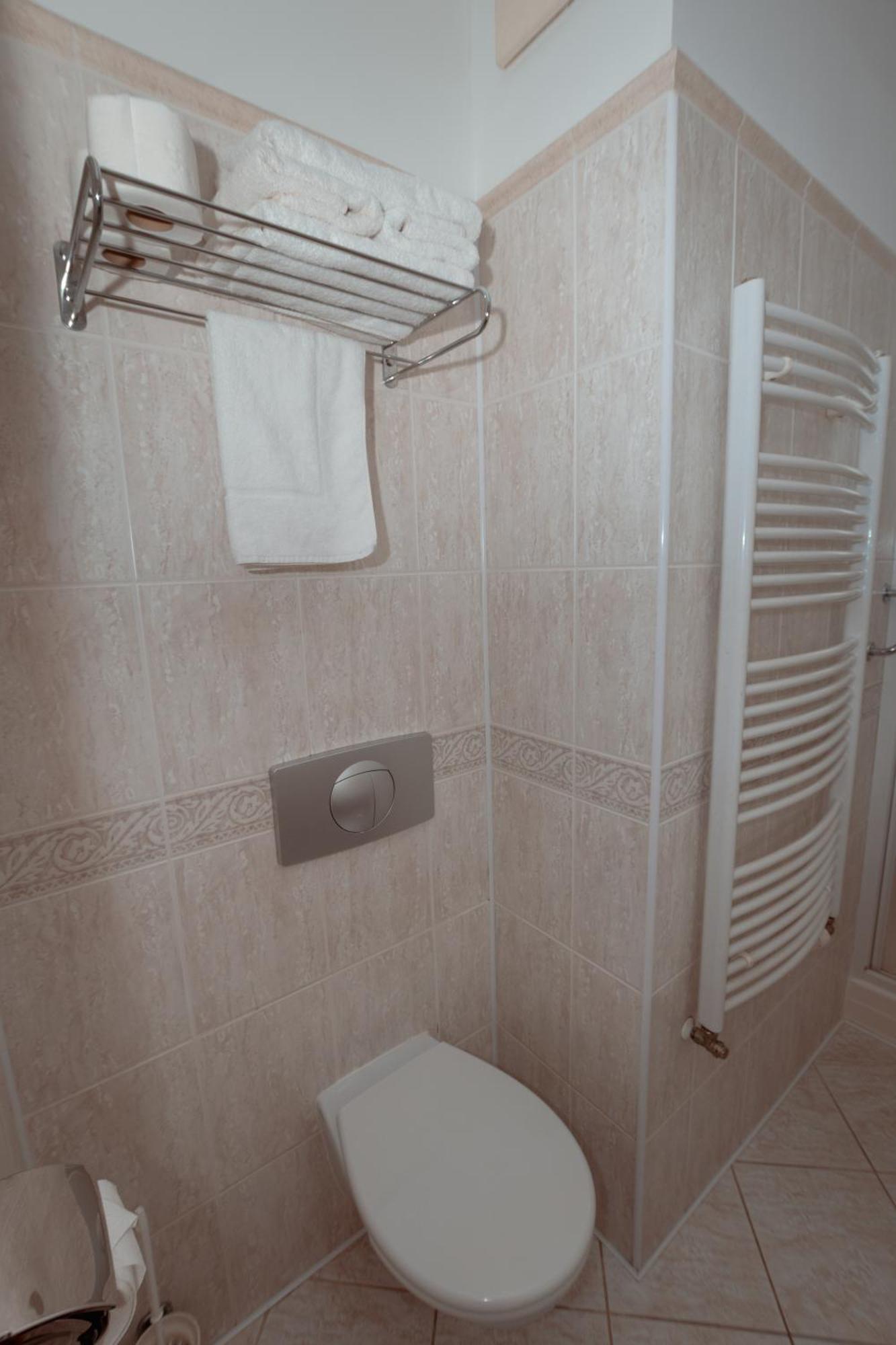 Penzion Fan Karlovy Vary Ngoại thất bức ảnh