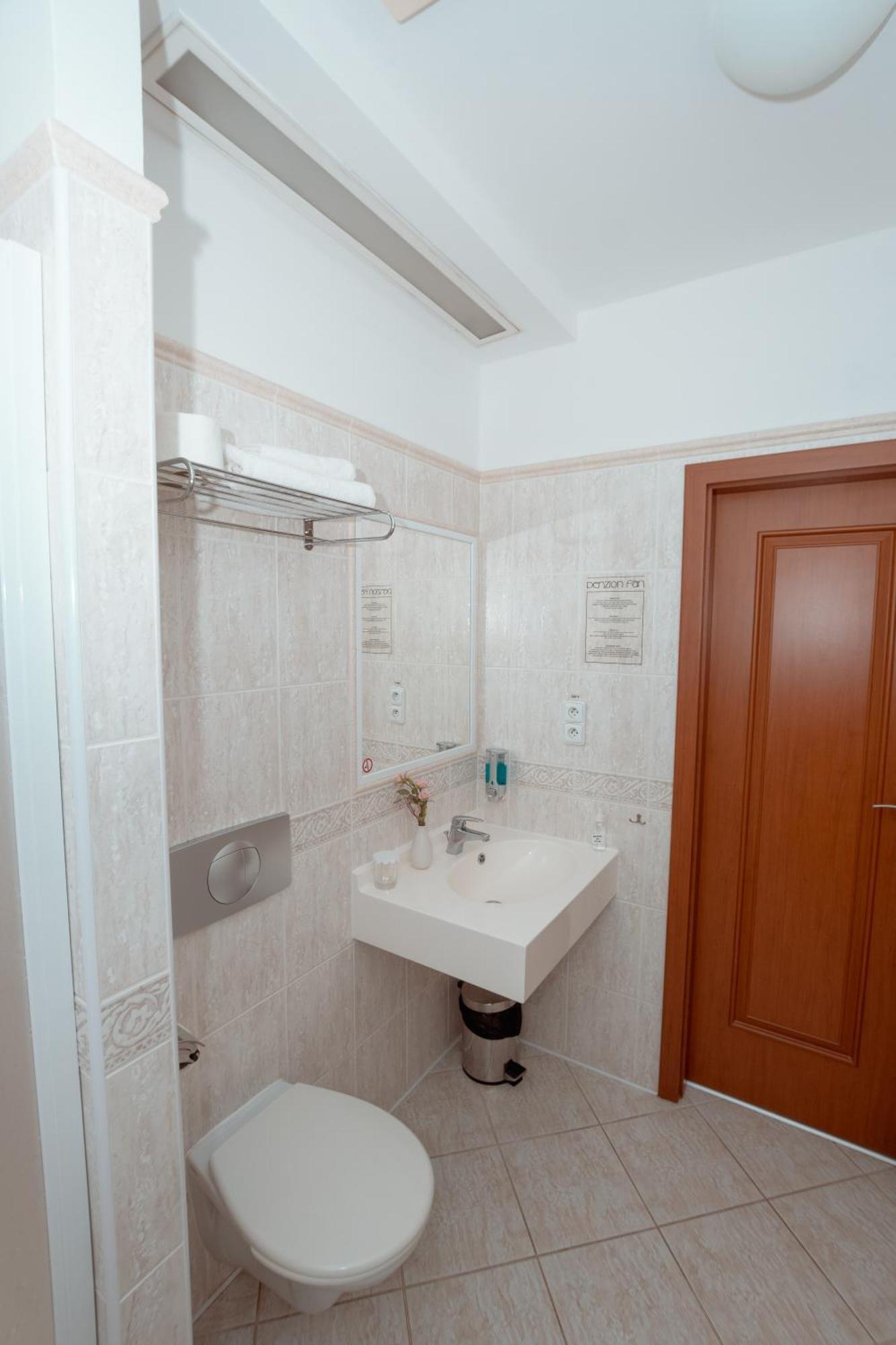 Penzion Fan Karlovy Vary Ngoại thất bức ảnh